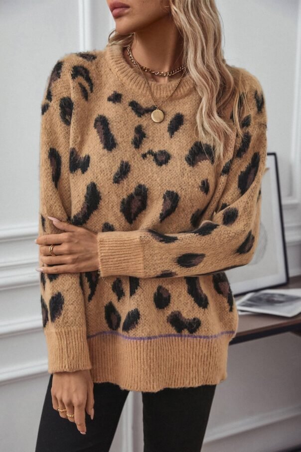 Leopard Pattern Jacquard Pullover sweater - Image 3